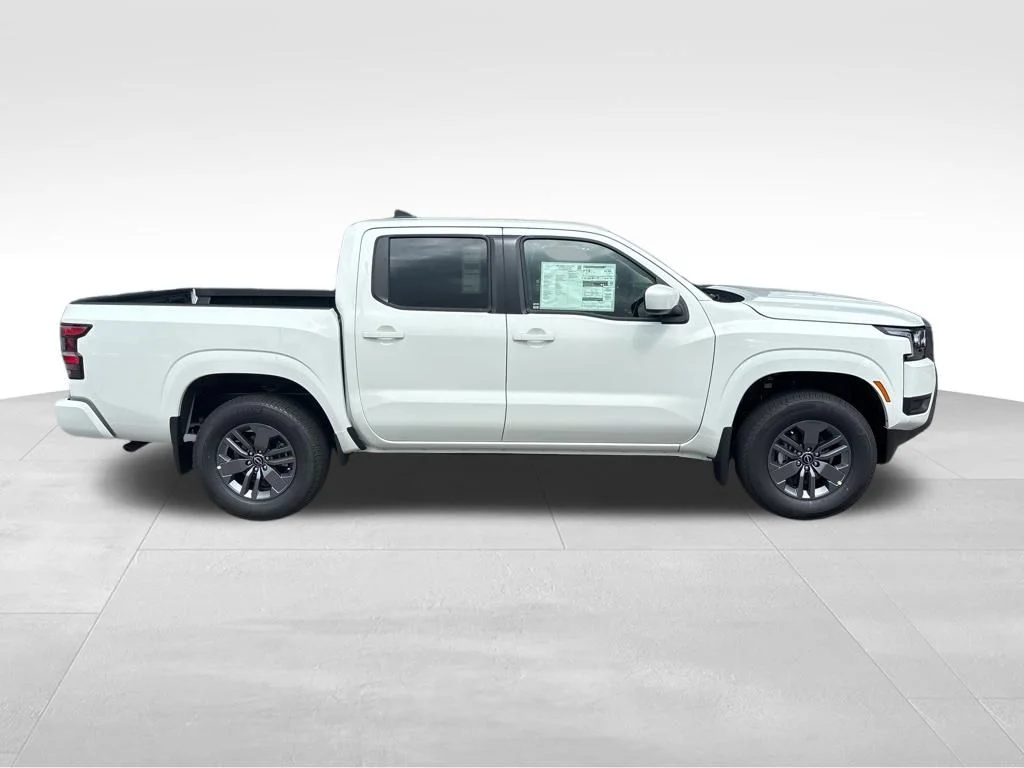 New 2026 Glacier White Nissan Crew Cab SV image 5