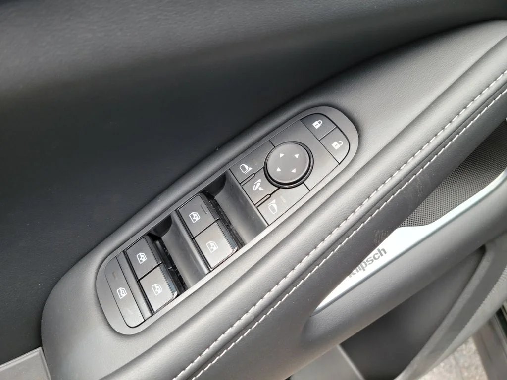 New 2027 HARBOR GRAY INFINITI Luxe FWD image 13