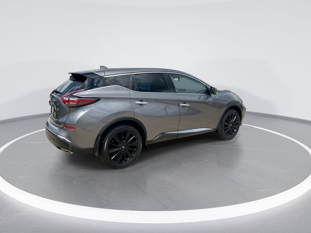 Used 2023 Gray Nissan SL image 8