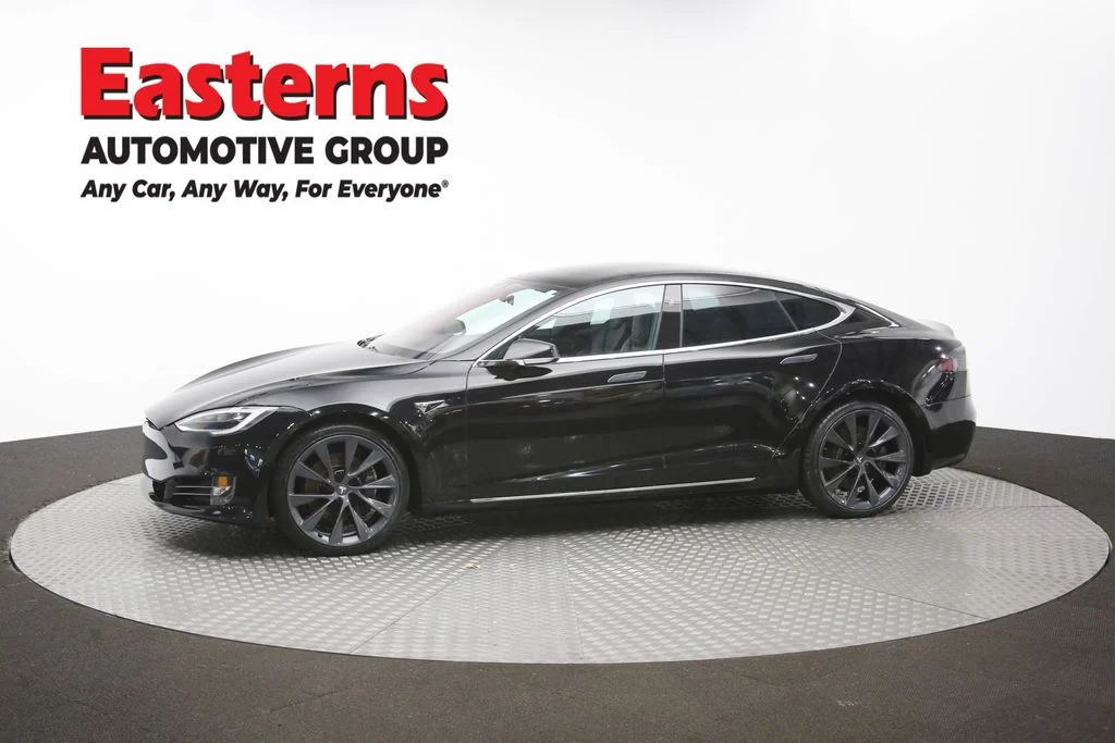 Used 2018 Black Tesla 75D image 57