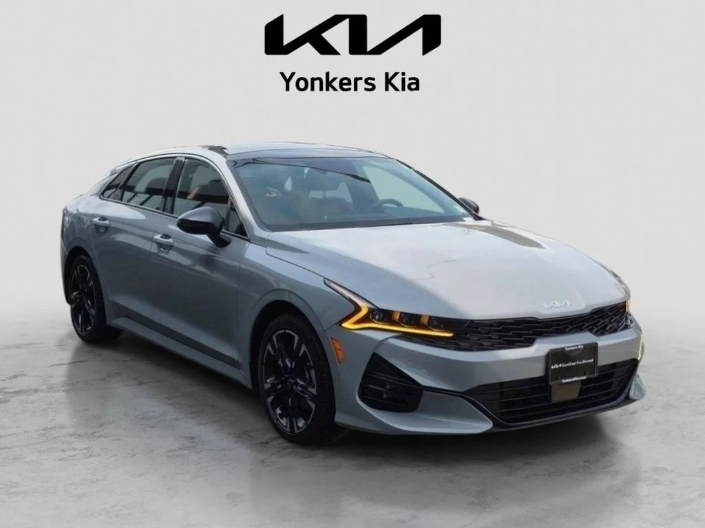 Used 2024 Gray Kia GT-Line image 4