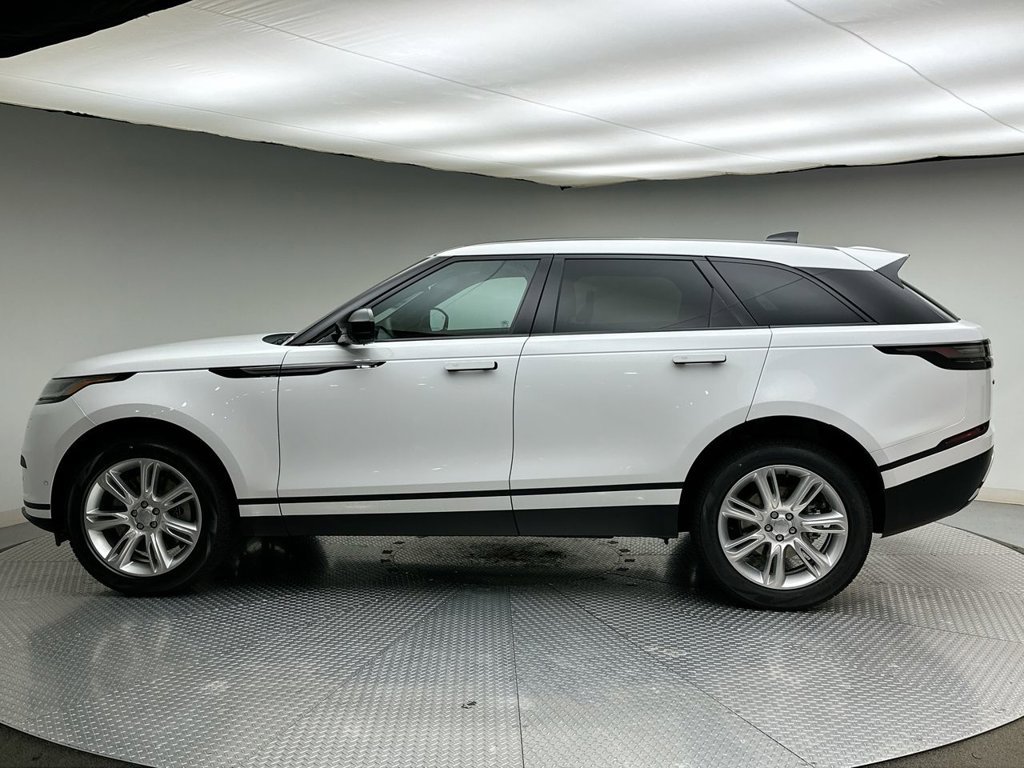 New 2026 Fuji White Land Rover S image 2
