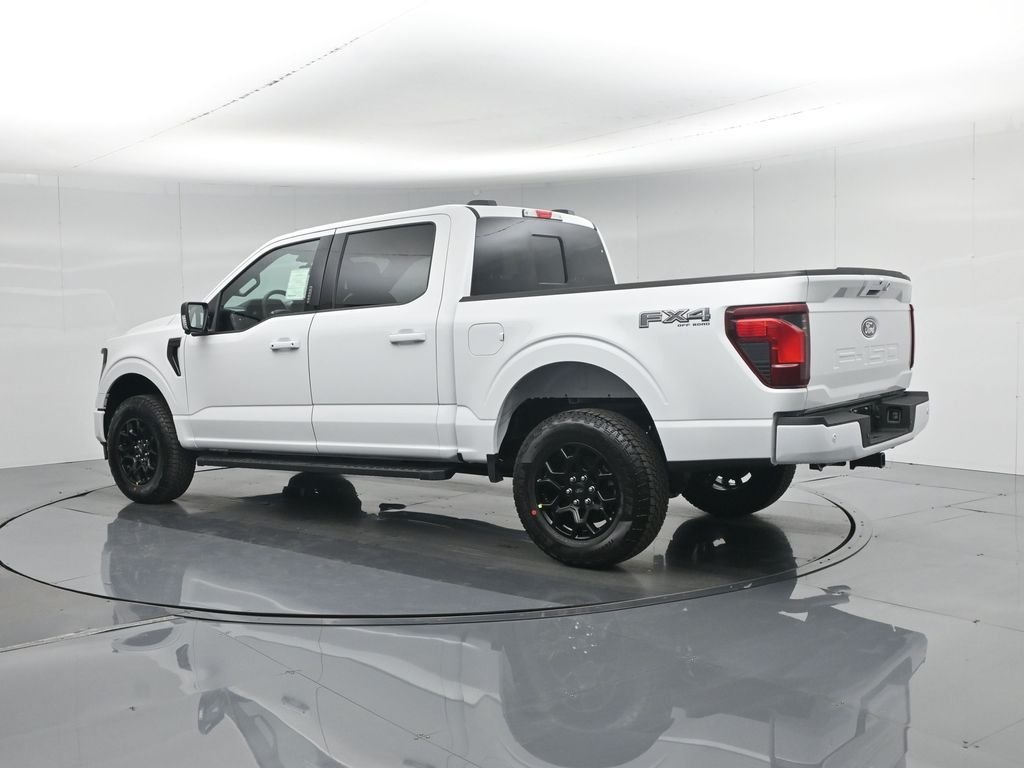 New 2026 Oxford White Ford XLT image 5