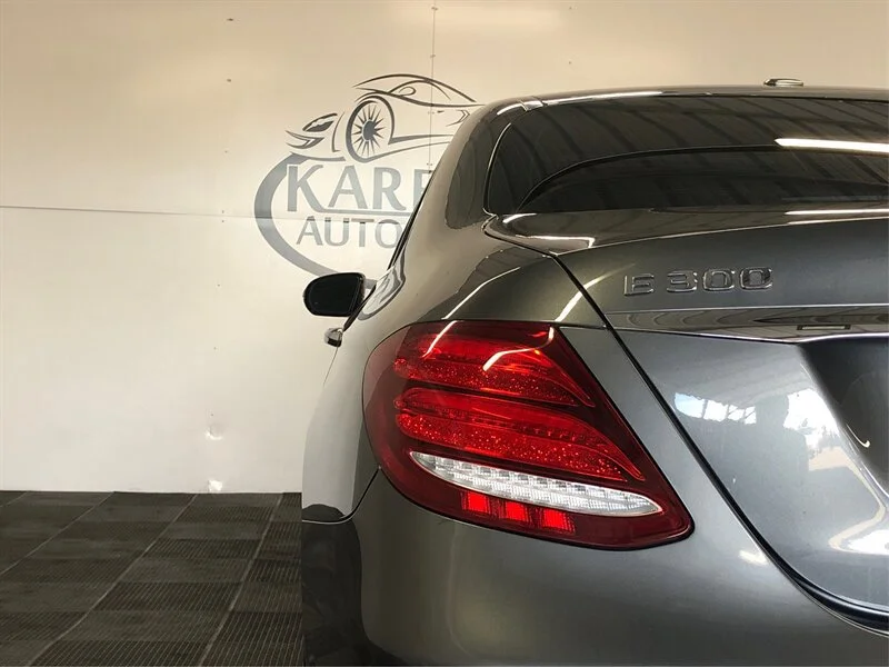 2018 Mercedes-Benz E-Class E300 - Photo 23