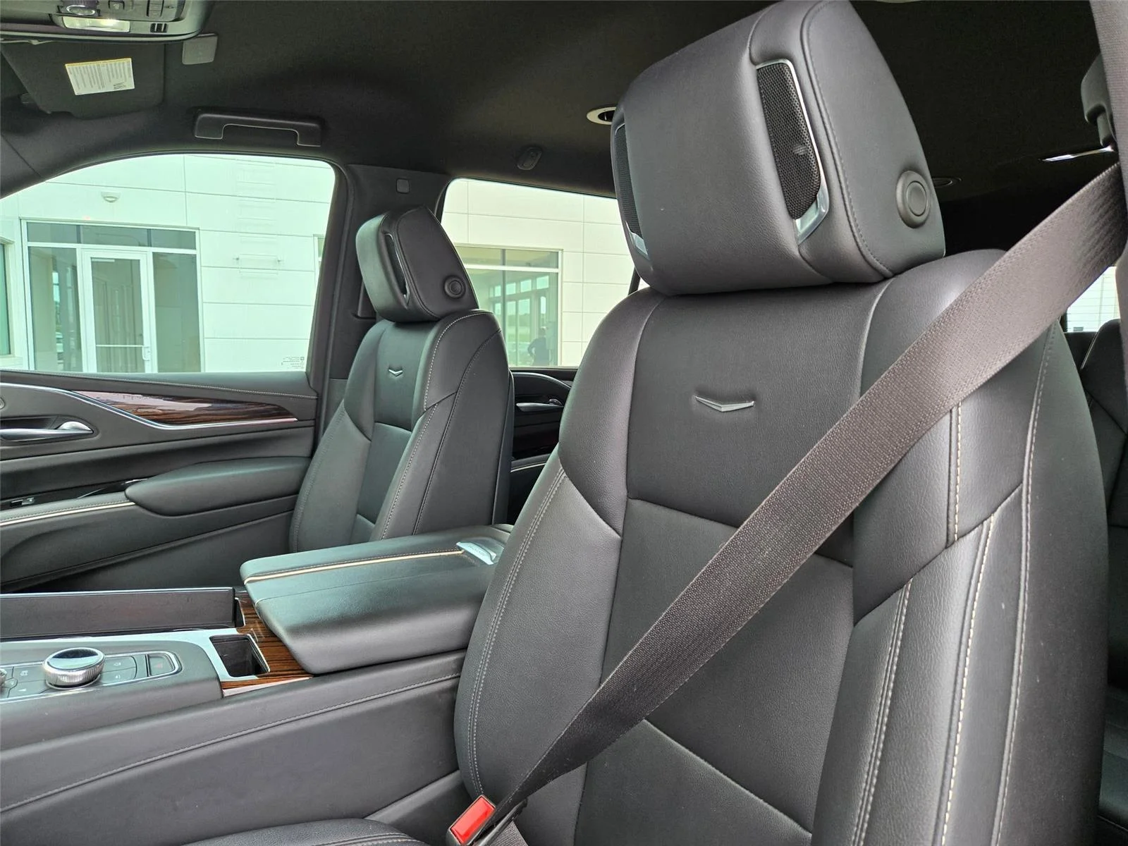 Used 2022 Black Raven Cadillac Luxury image 28