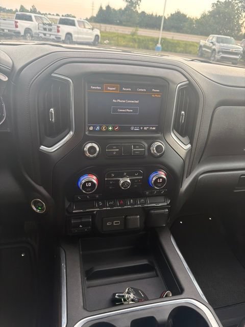 Used 2021 ONYX BLACK GMC AT4 image 10