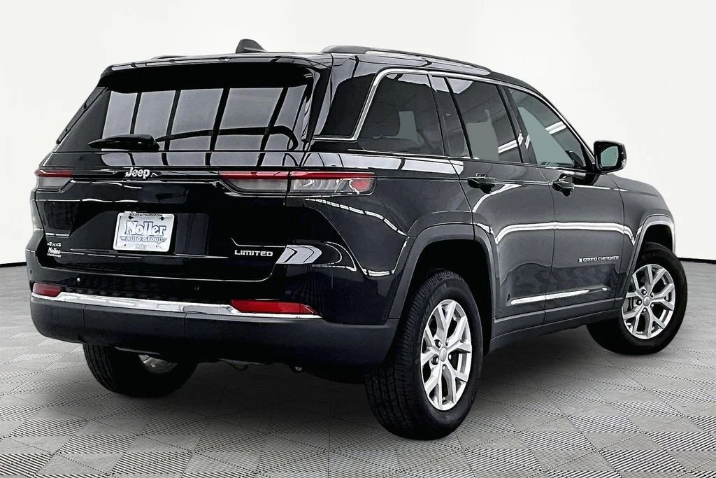 Certified 2023 Jeep Grand Cherokee Limited with VIN 1C4RJHBG2PC524742 for sale in Kansas City