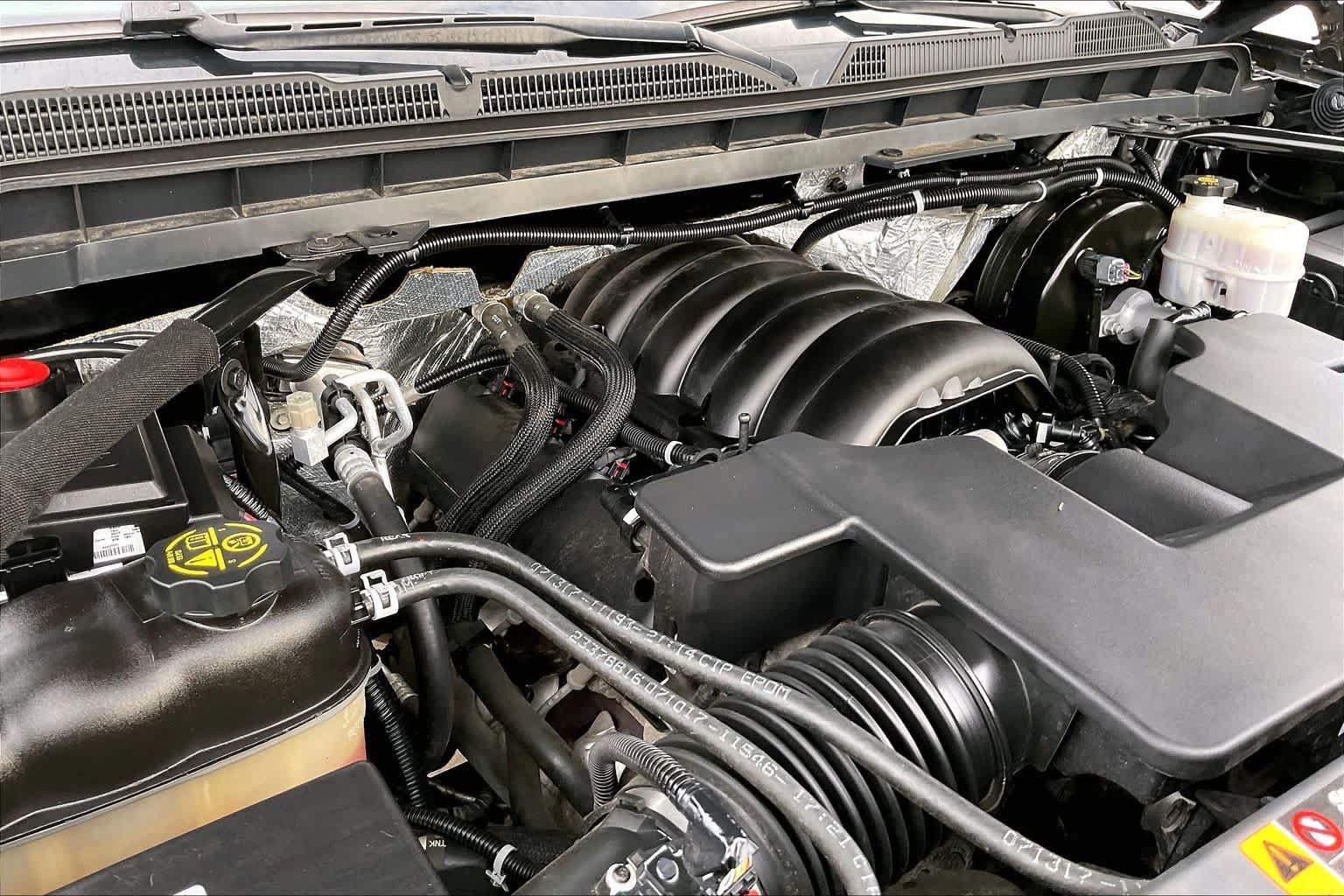 Used 2018 Black Chevrolet High Country image 33