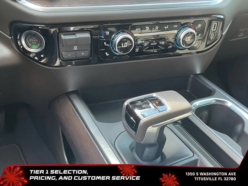 New 2026 Glacier White Tricoat GMC SLT image 38