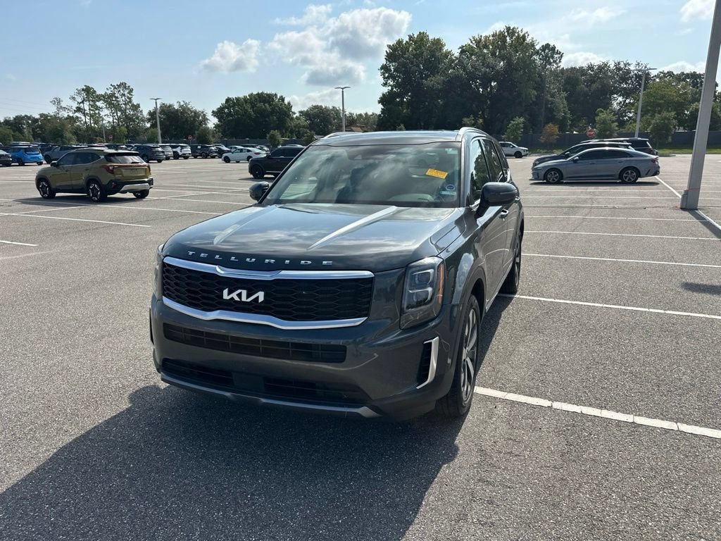 Certified Used 2022 Gray Kia EX image 14