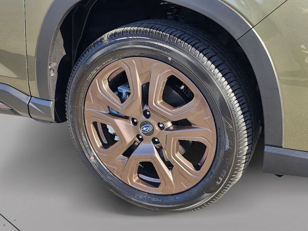 New 2026 AUTUMN GREEN METALLIC Subaru Limited Bronze Edition 7-Passenger image 6