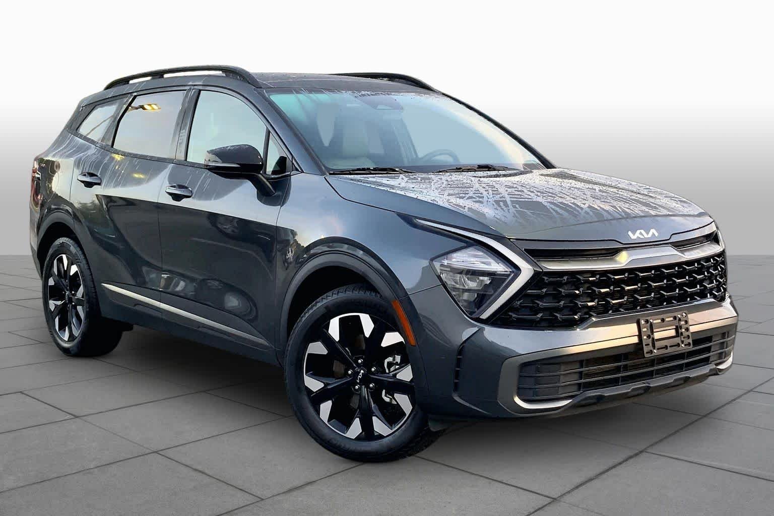 Used 2023 Gravity Gray Kia X-Line image 3