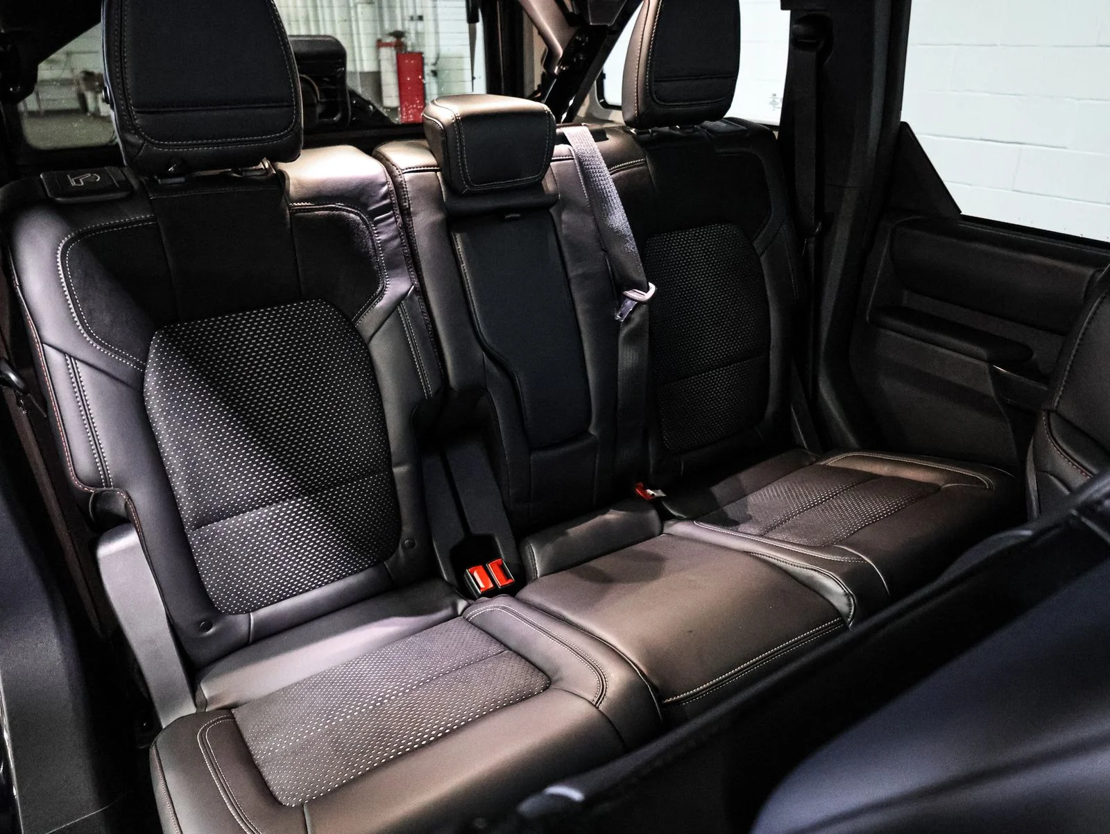 2025 Ford Bronco 4-Door Raptor - Photo 25