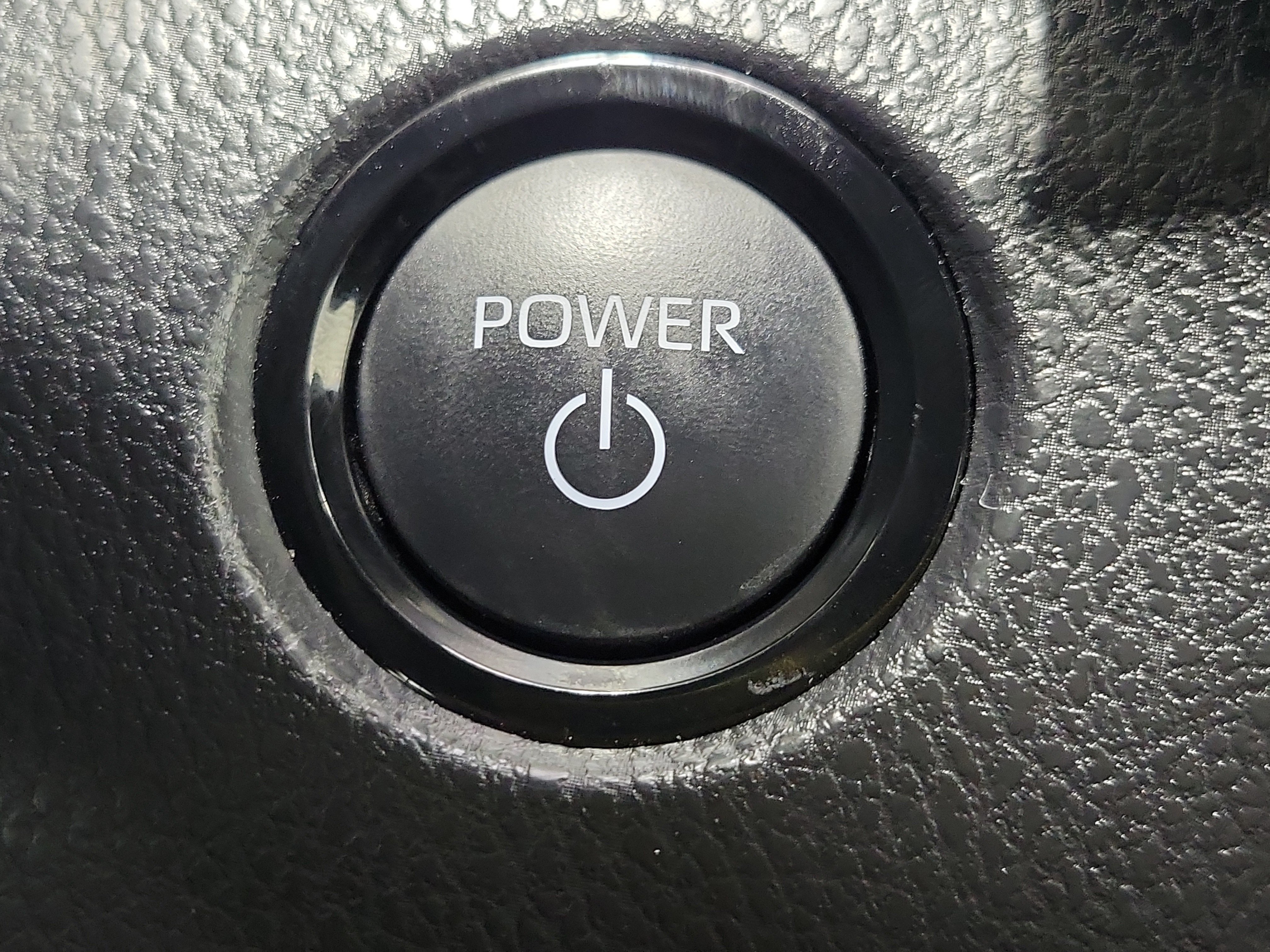 Certified Used 2025 Ocean Gem Toyota SE image 31