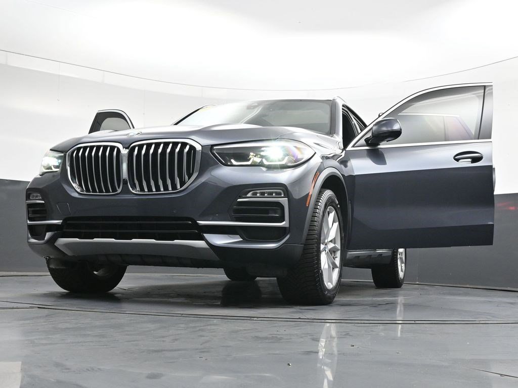 Used 2020 Arctic Gray Metallic BMW xDrive40i image 44