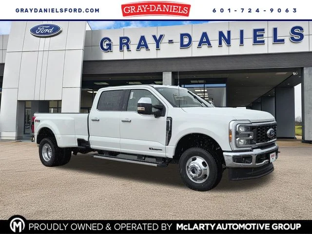2026 Ford Super Duty F-350® Lariat®