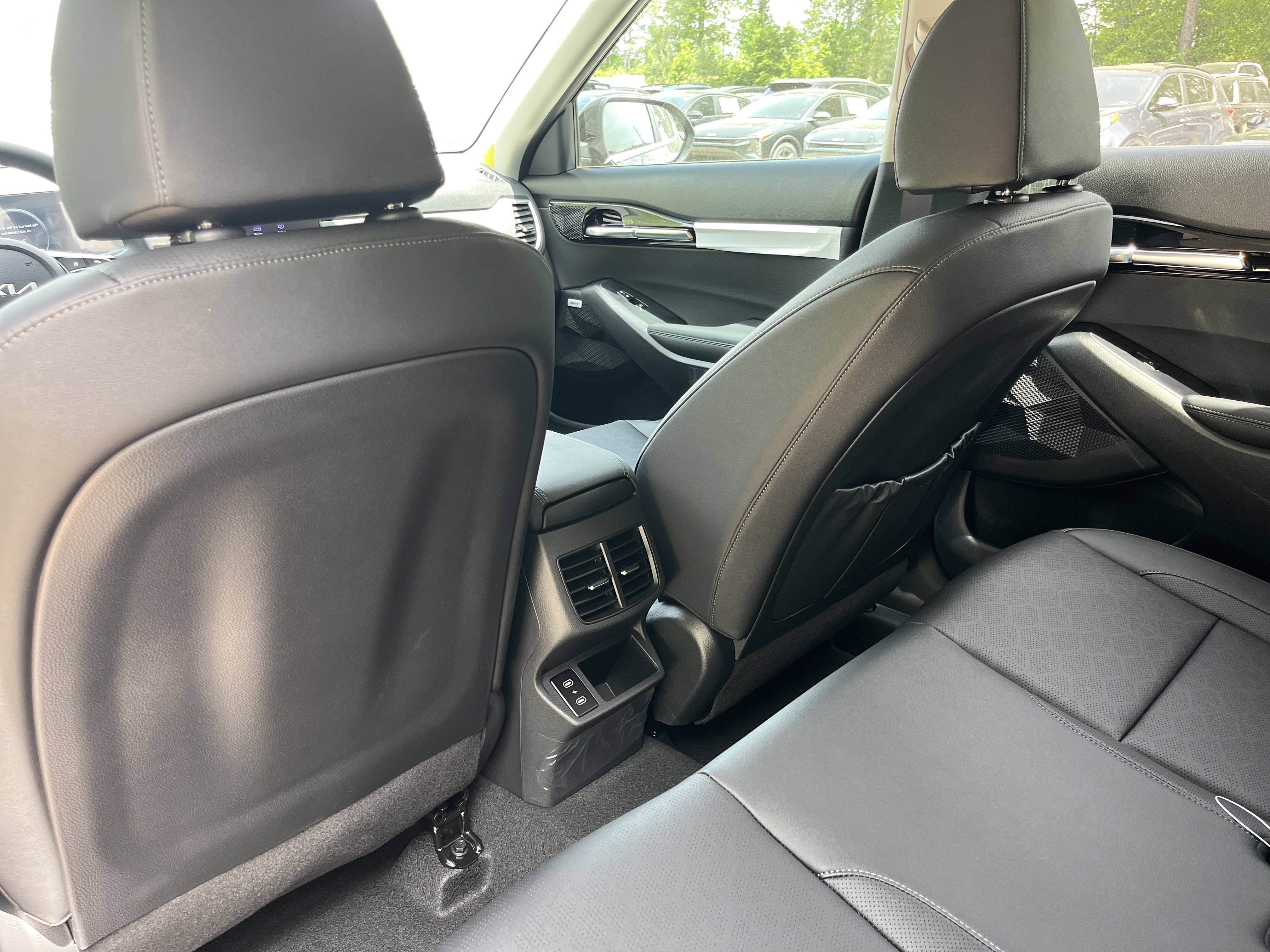 New 2026 Fusion Black Kia SX image 22
