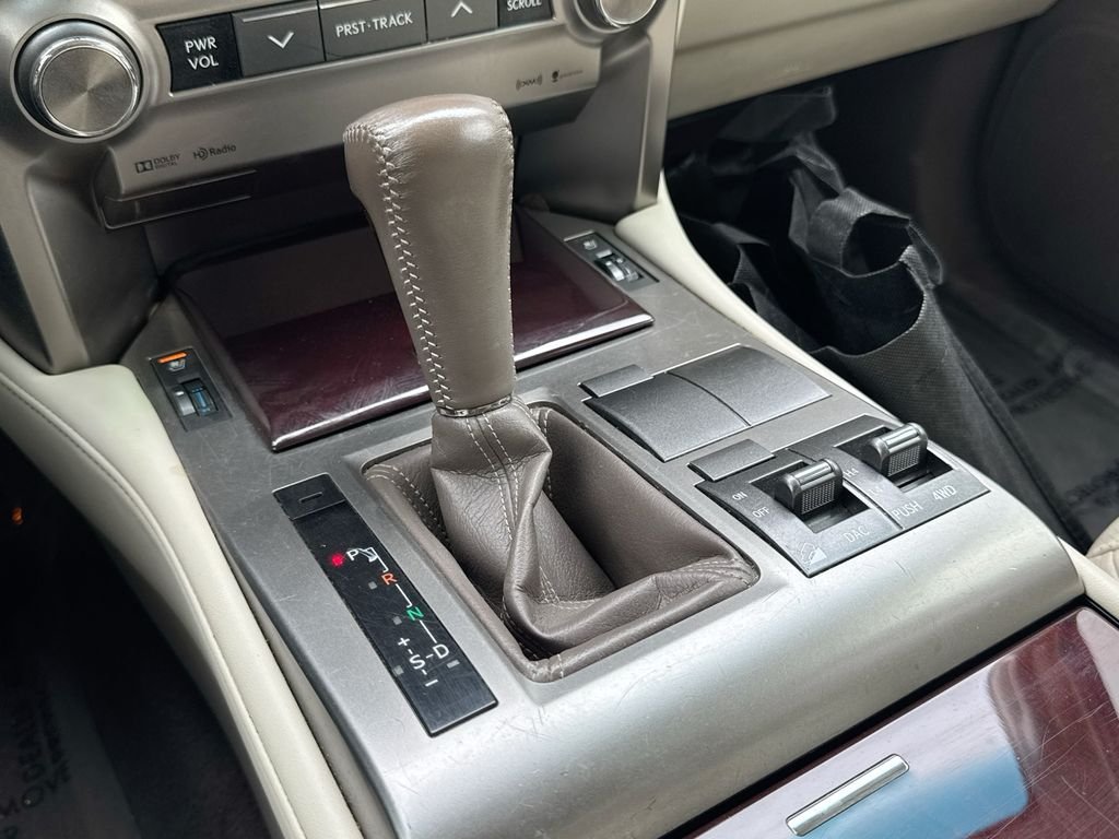 Used 2018  Lexus 460 image 29