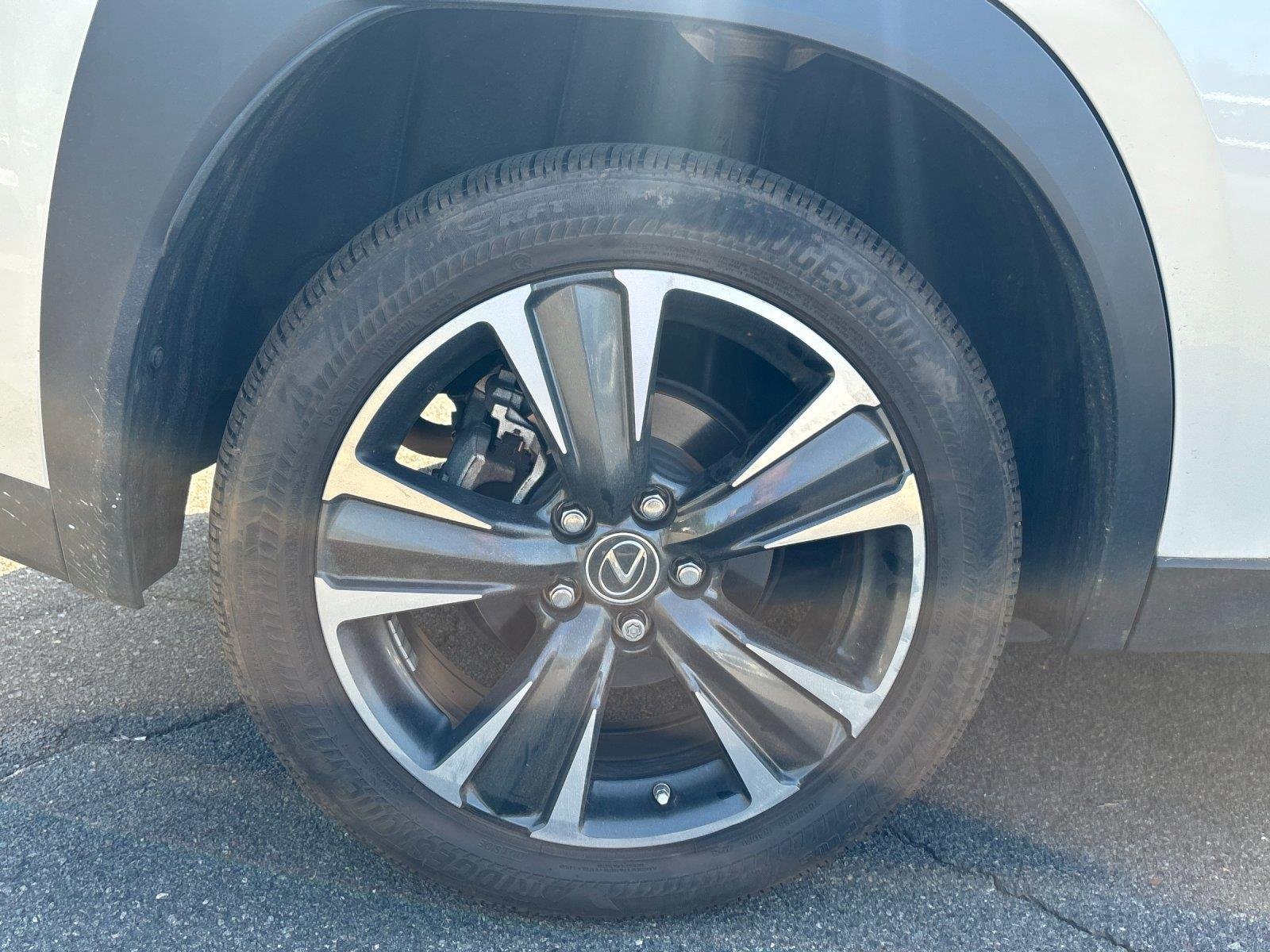 Used 2021 Eminent White Pearl Lexus UX 200 image 10