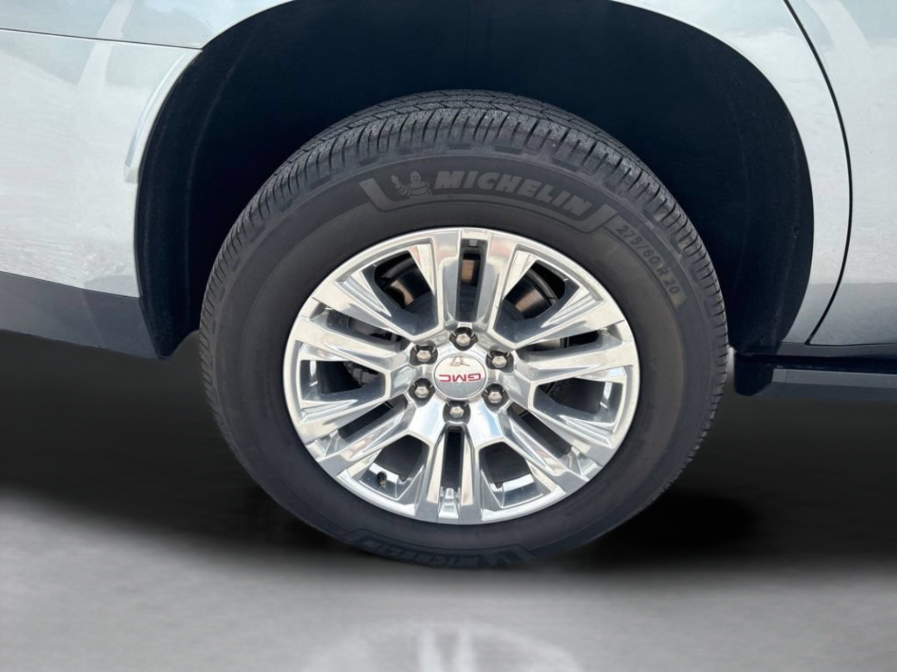 Used 2023 Sterling Metallic GMC Denali image 39