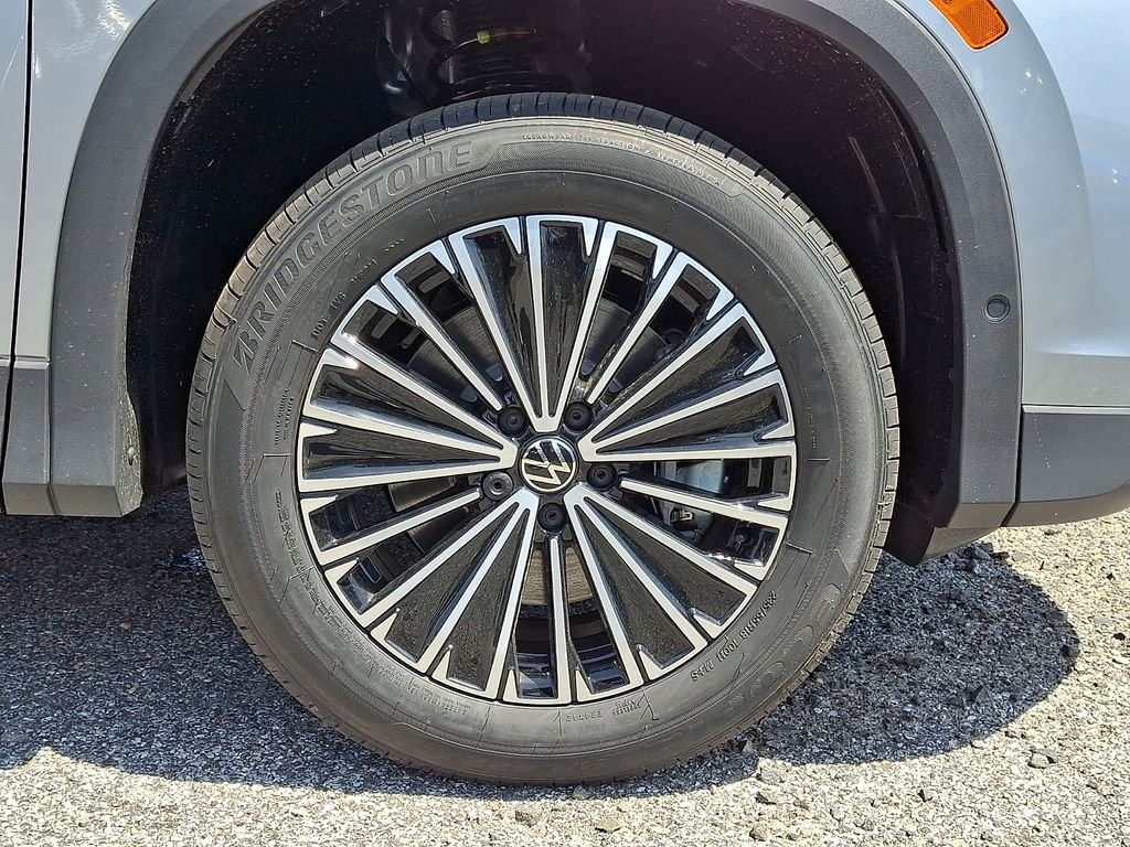 New 2026 Silver Volkswagen 2.0T S image 5