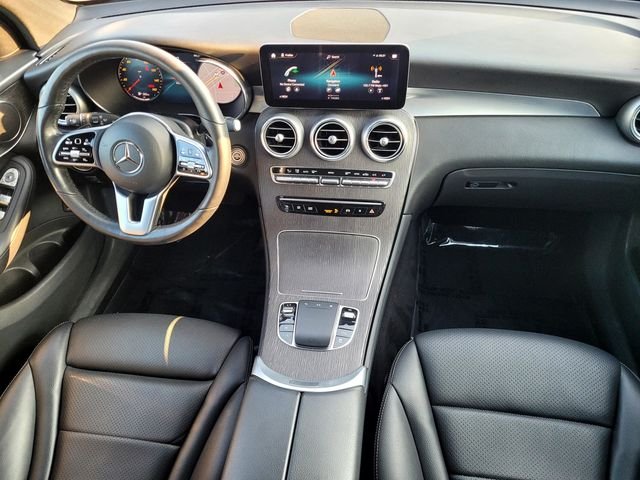 Used 2022 White Mercedes-Benz GLC 300 image 35