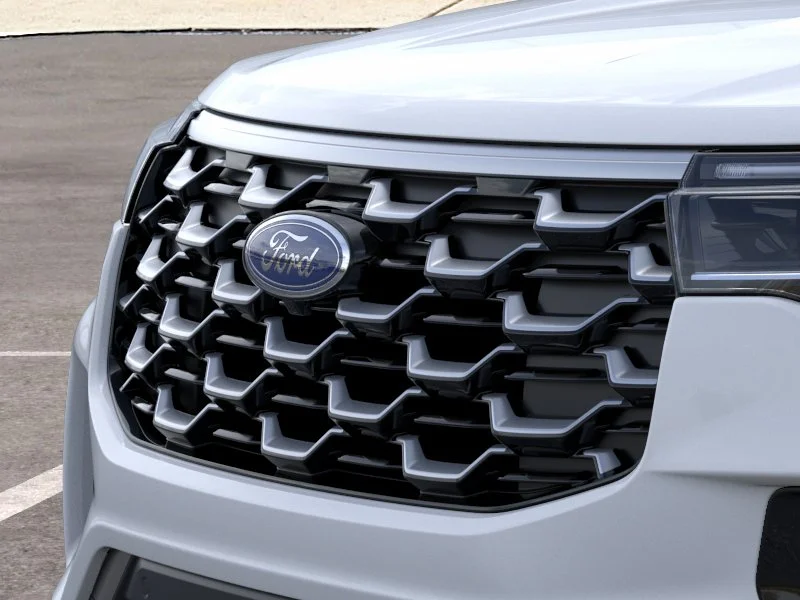 New 2026 Space White Metallic Ford Platinum® image 17
