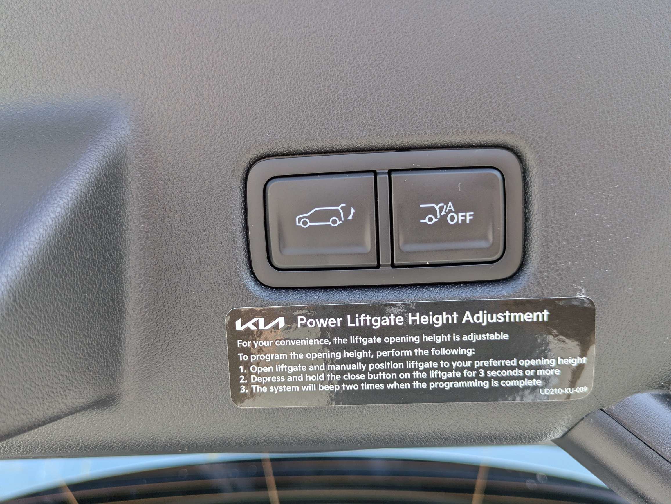 New 2027 Glacial White Pearl Kia EX image 16