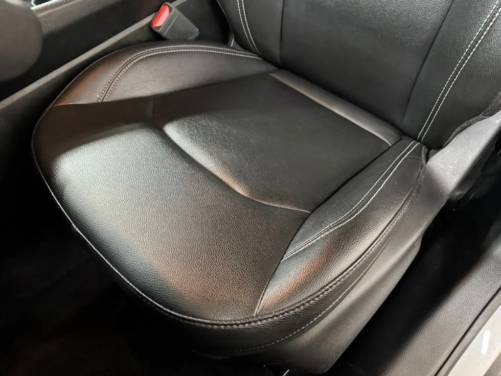 Used 2025 Silver Jeep Limited image 17