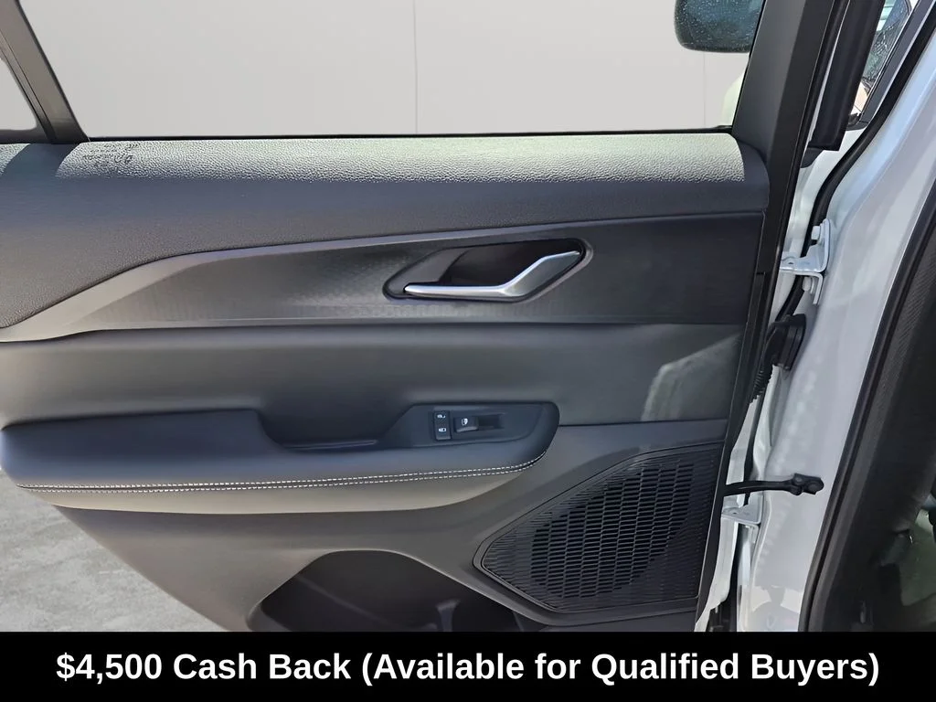 New 2026 Bright White Clear-Coat Exterior Paint Jeep Laredo X image 20