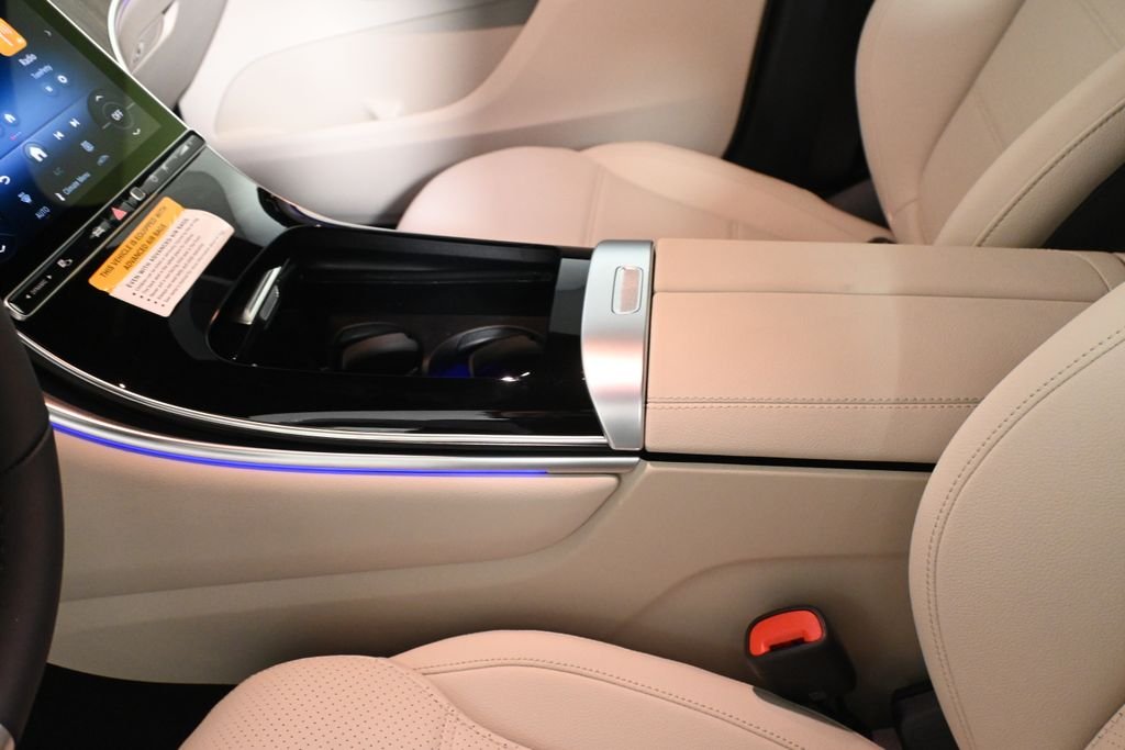 Used 2026 Polar White Mercedes-Benz GLC 300 image 21