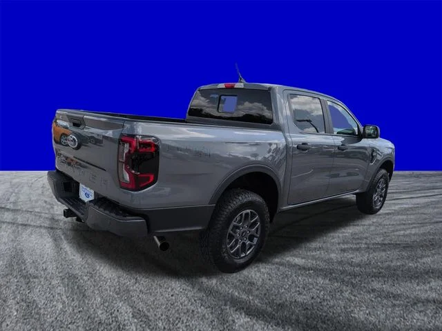 New 2026 Carbonized Gray Metallic Ford XLT image 4