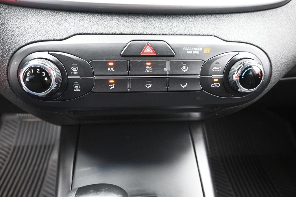 Used 2016 Silver Kia LX image 20