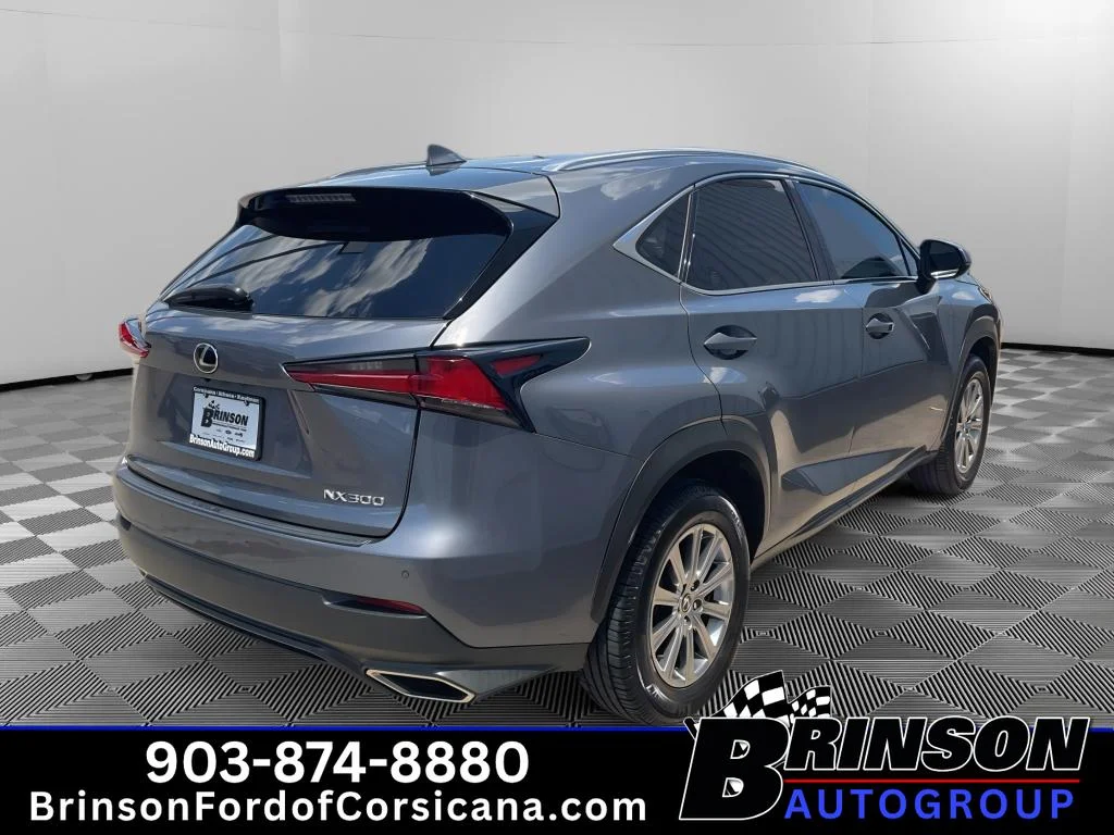 Used 2020 Nebula Gray Pearl Lexus Base image 7