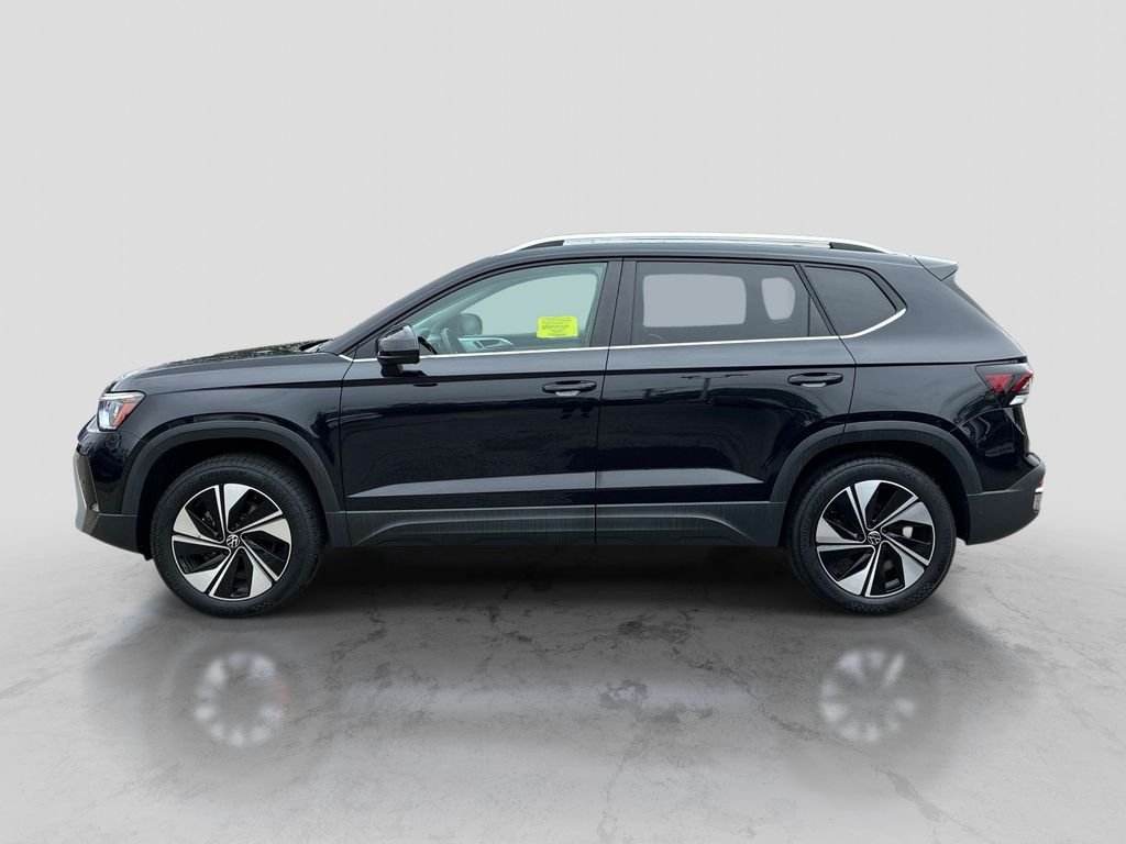 Used 2025  Volkswagen 1.5T SE image 4