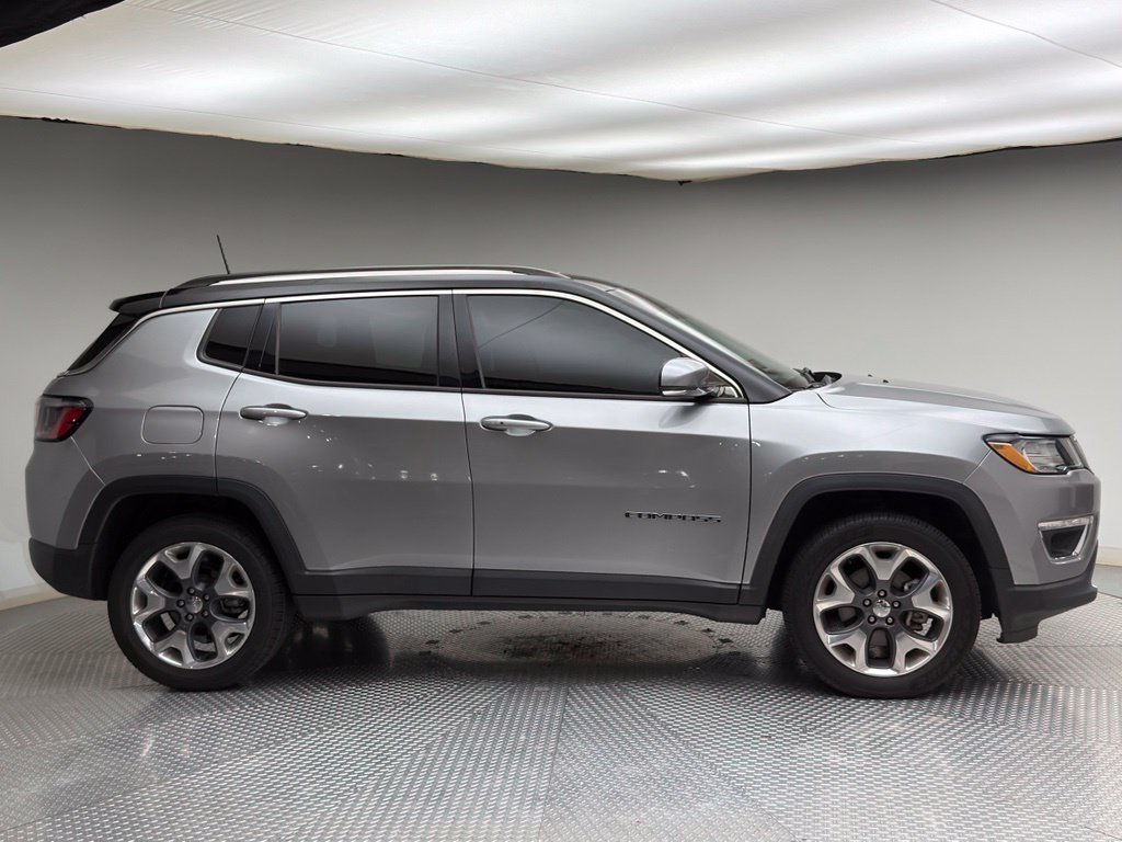 Used 2021 Billet Silver Metallic Jeep Limited image 4