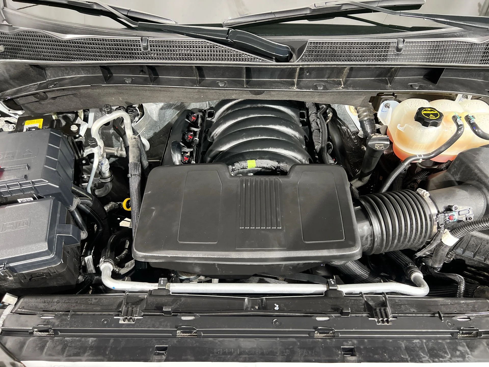 Certified Used 2025 White GMC SLT image 37