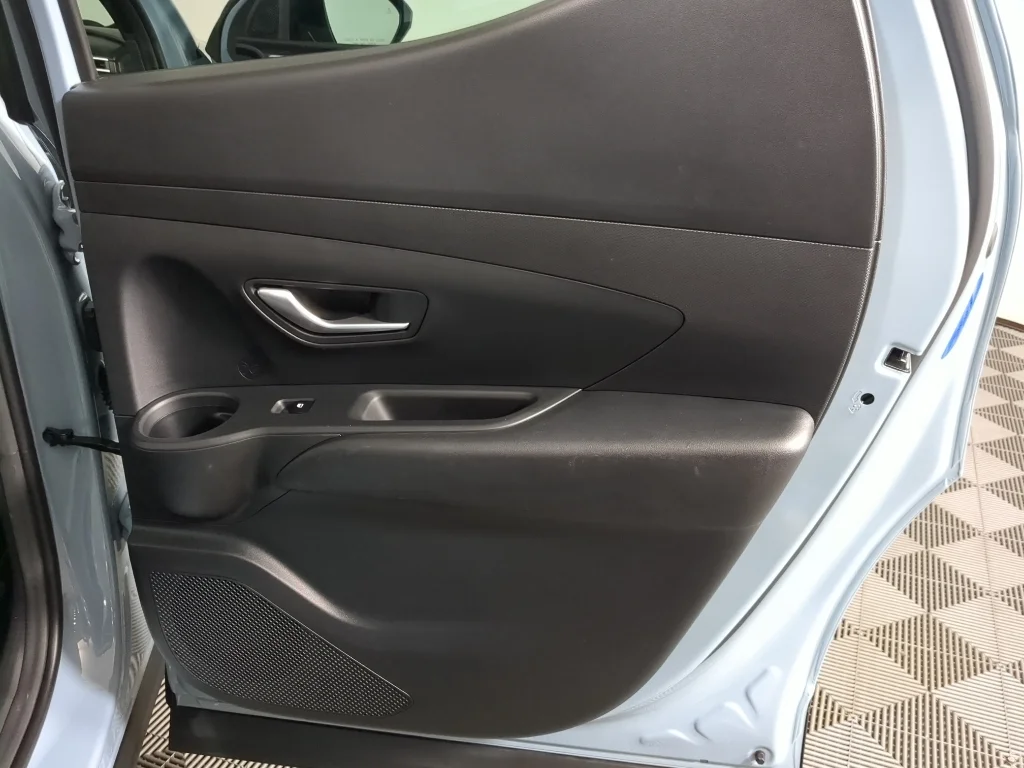 Used 2024 Blue Stone Hyundai SEL image 22