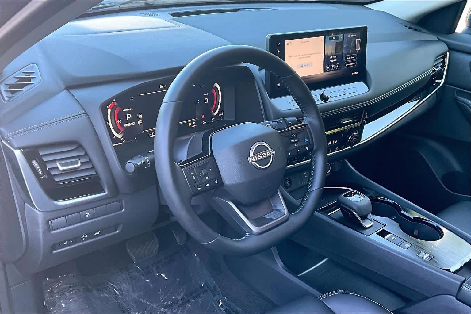 Used 2026 Deep Ocean Blue Pearl Nissan SL image 18