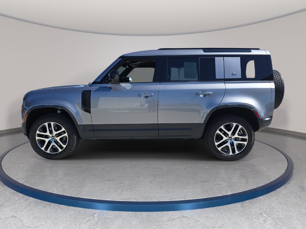 Certified Used 2024 Eiger Grey Metallic Land Rover S image 8