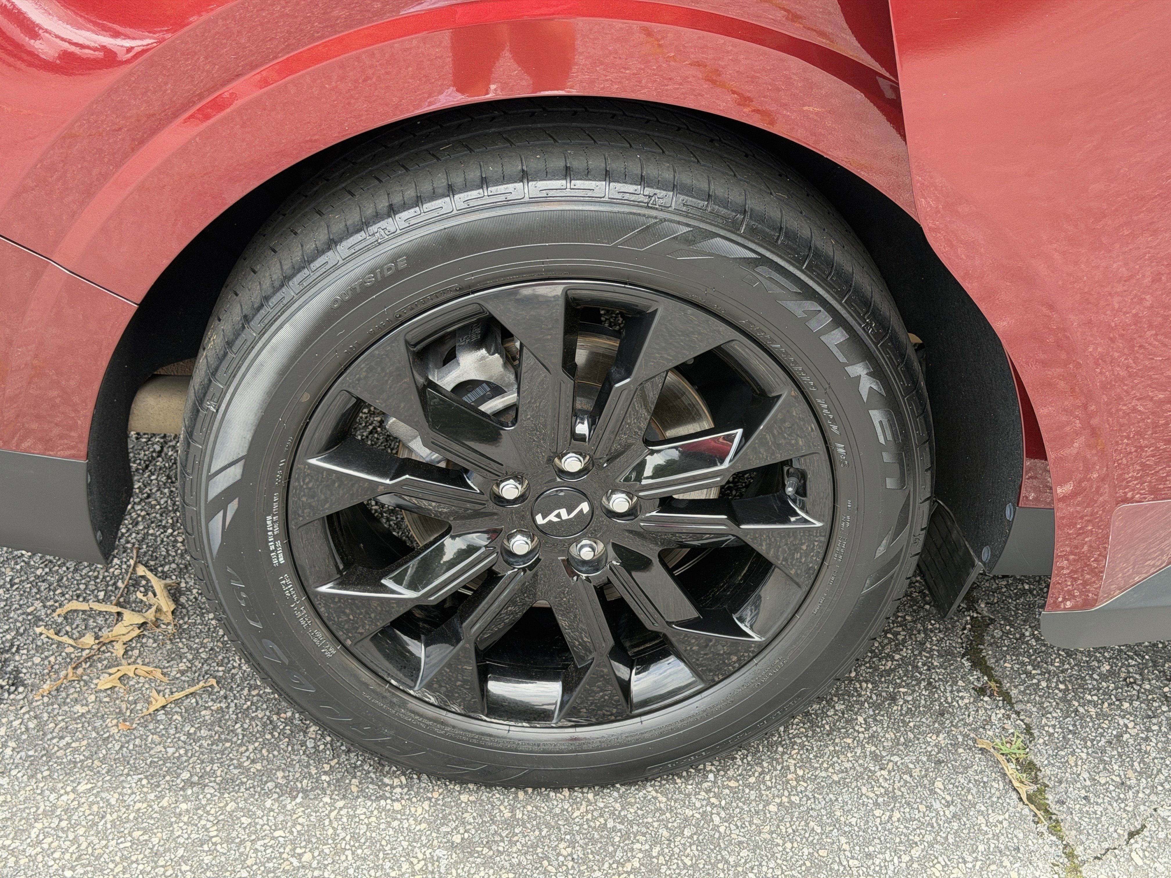Used 2022 Flare Red Kia SX image 14