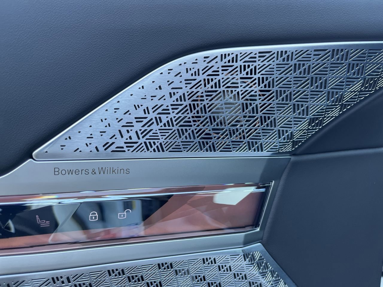 2025 BMW i7 50 - Photo 20