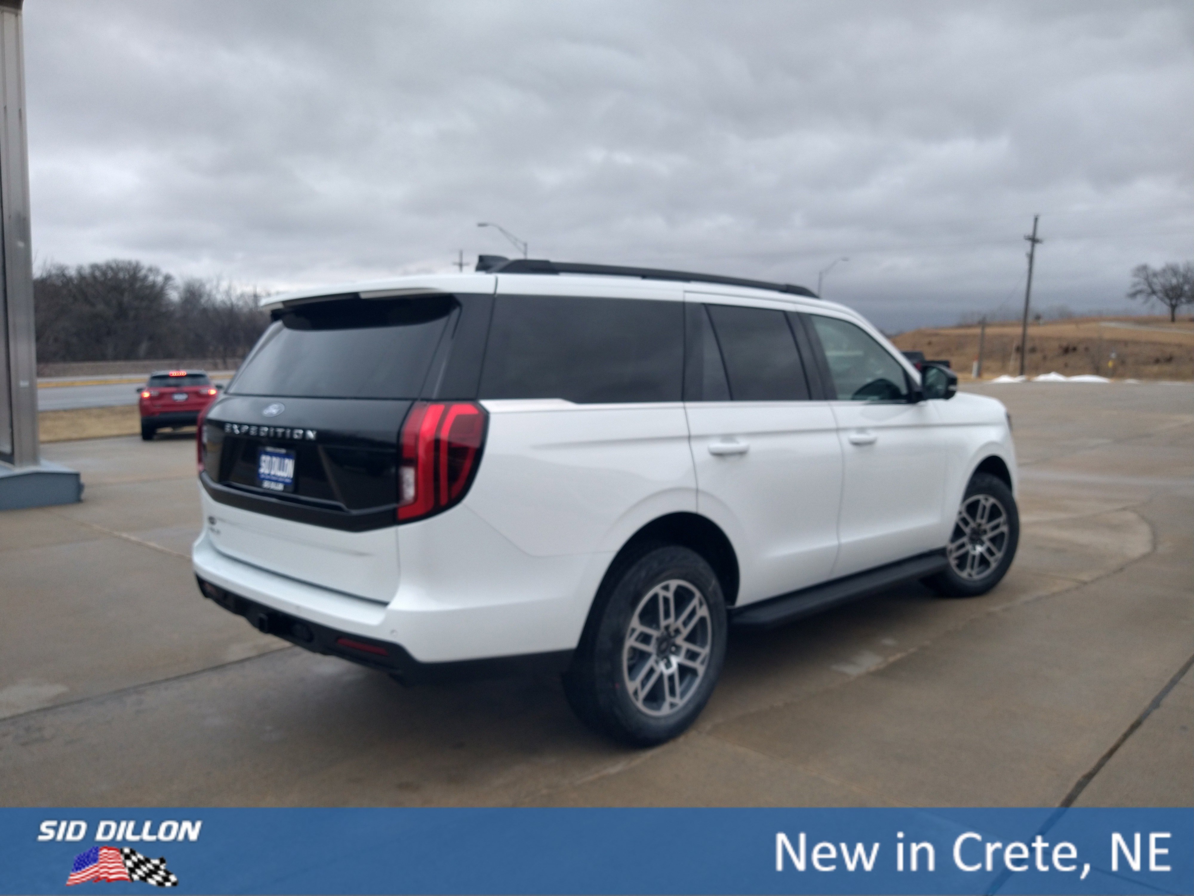 New 2026 Oxford White Ford Active image 13