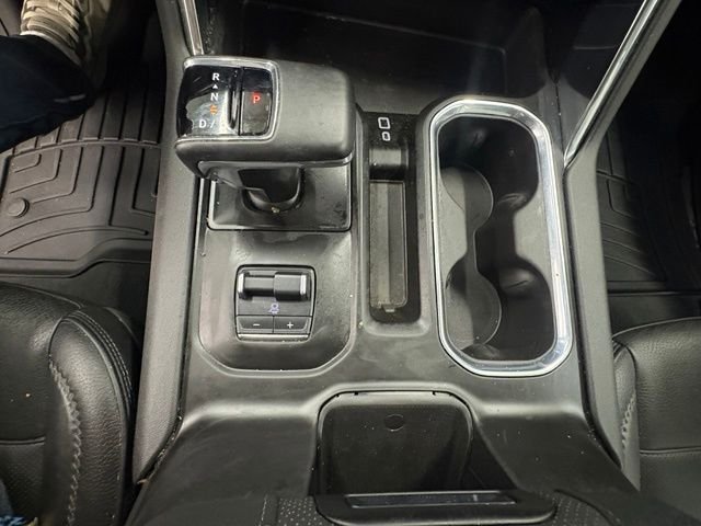 Used 2025 Silver GMC Denali image 41