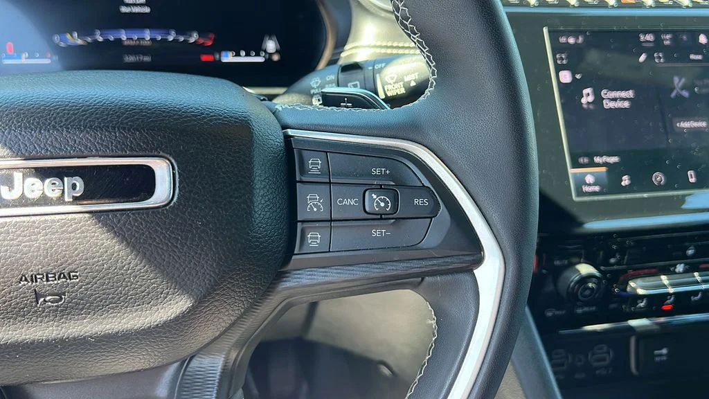 Used 2023 Gray Jeep Altitude X image 20