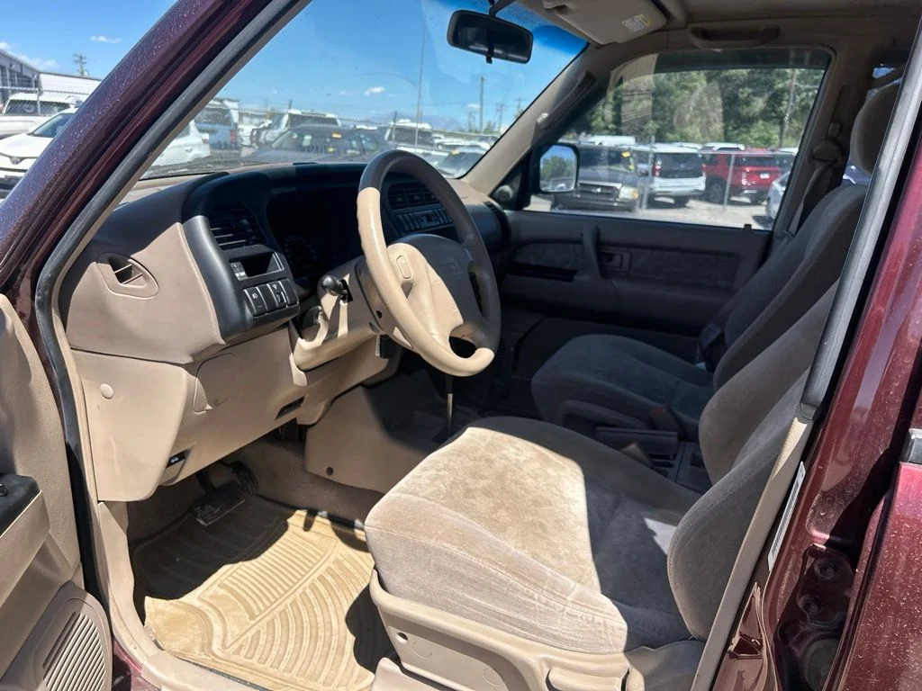 Used 2000 Foxfire Red Mica Isuzu S image 11