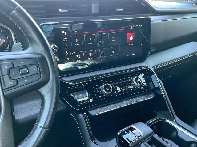Used 2022 White GMC AT4X image 13