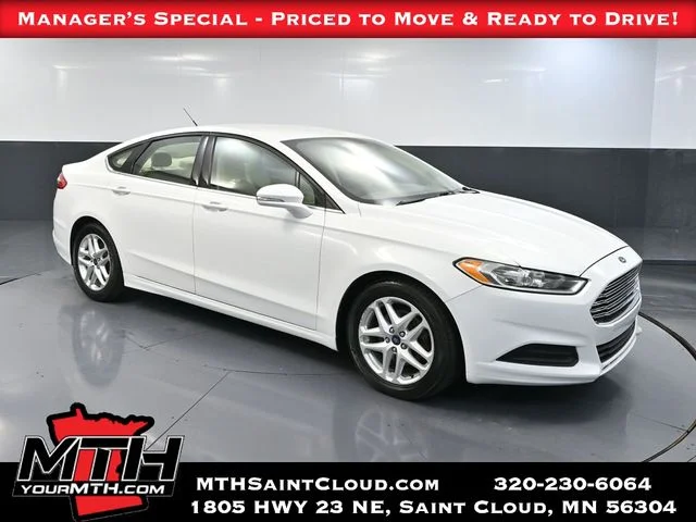 2016 Ford Fusion SE FWD's photo