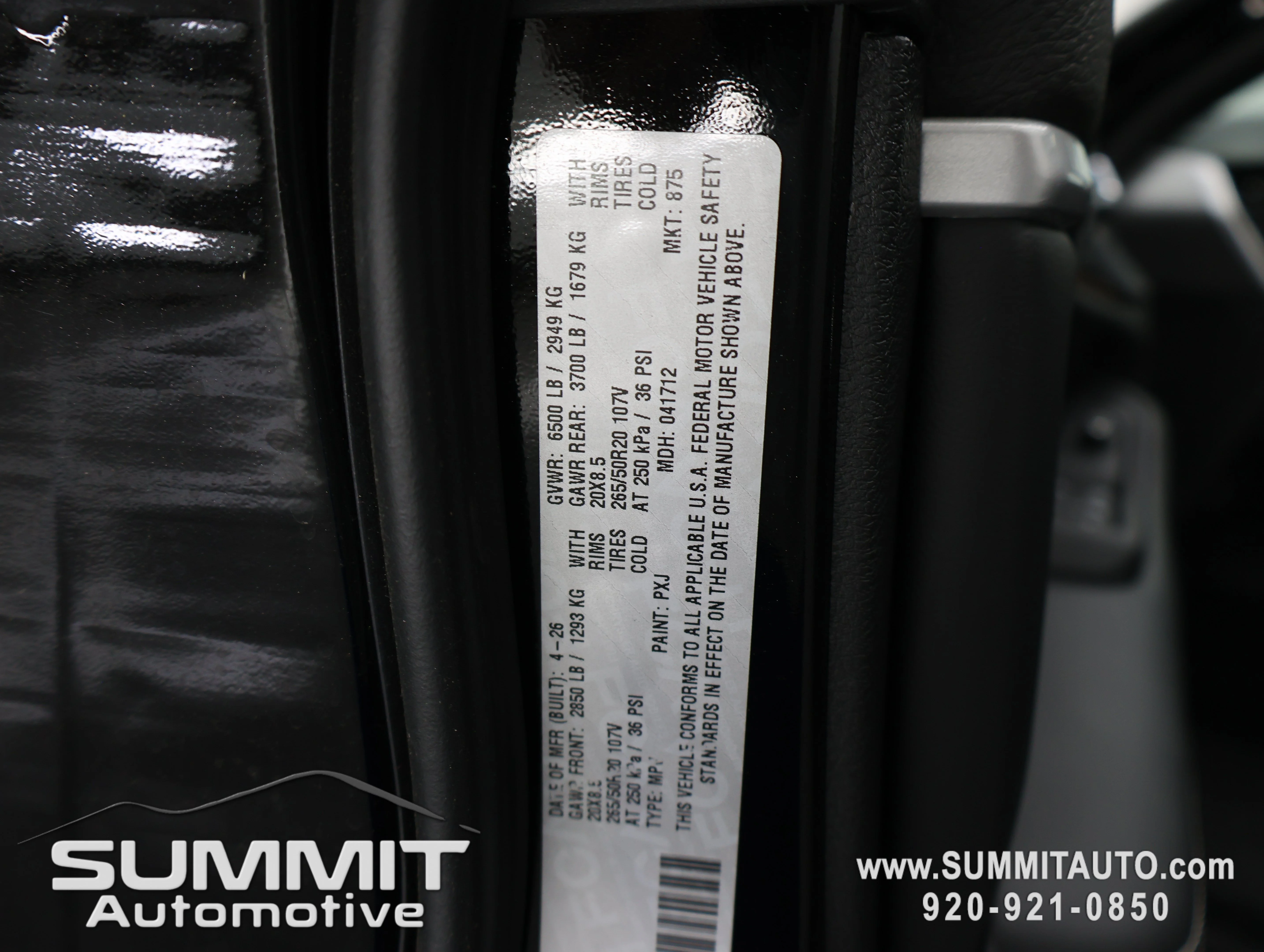 New 2026 Diamond Black Crystal Pearl-Coat Exterior Paint Jeep Limited image 74