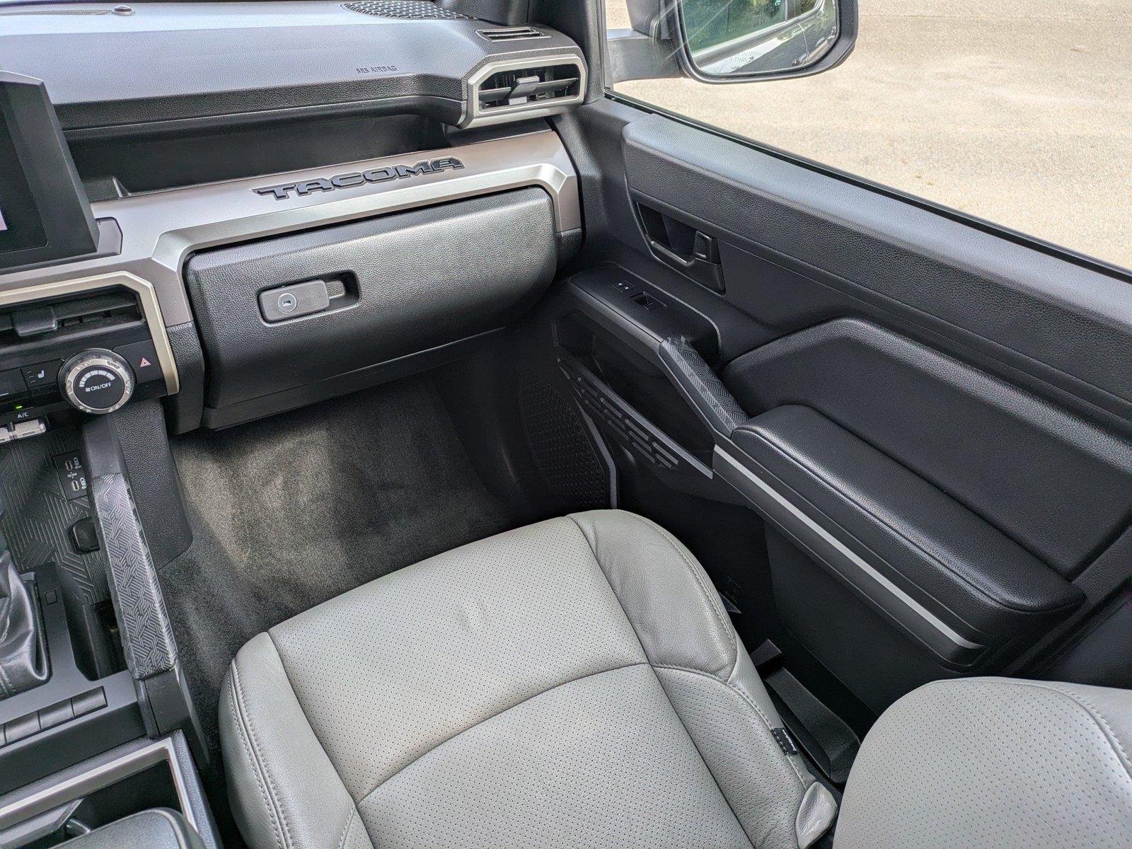 Used 2024 Underground Toyota SR5 image 17